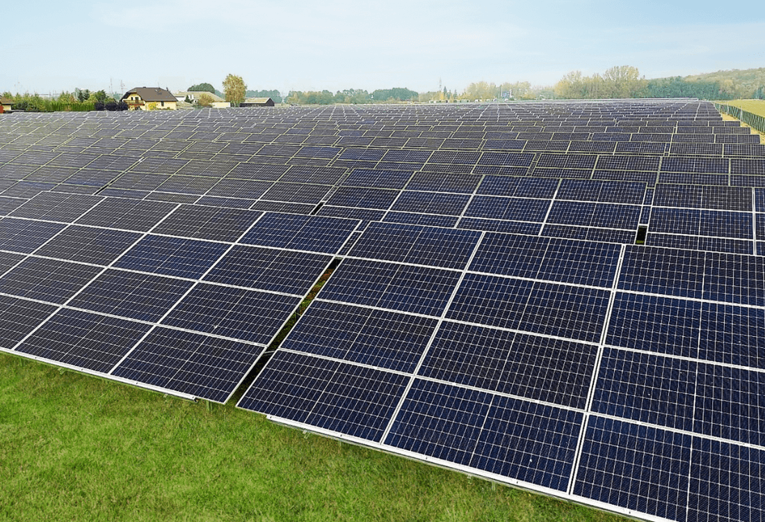 Elektrownia słoneczna Żuki wybudowana przez Projekt Solartechnik z której energia dzięki umowie cPPA dostarczana będzie KGHM Polska Miedź S.A